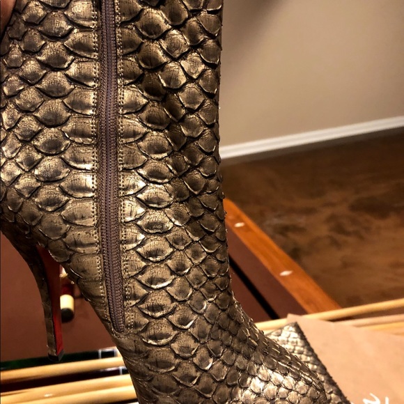 Christian Louboutin python bronze color. - Picture 3 of 4